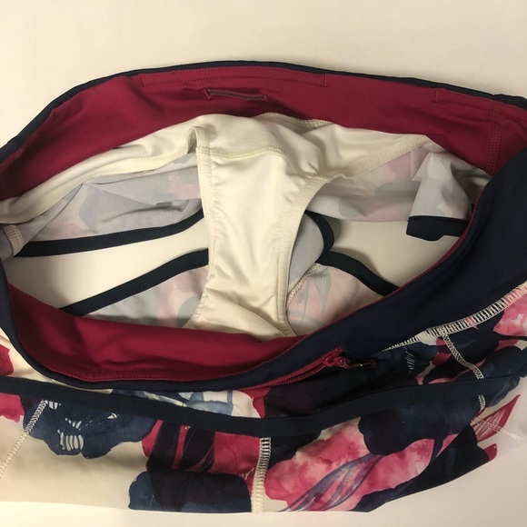 Lululemon Speed Short 4-way stretch Inky Floral - Picture 5 of 5